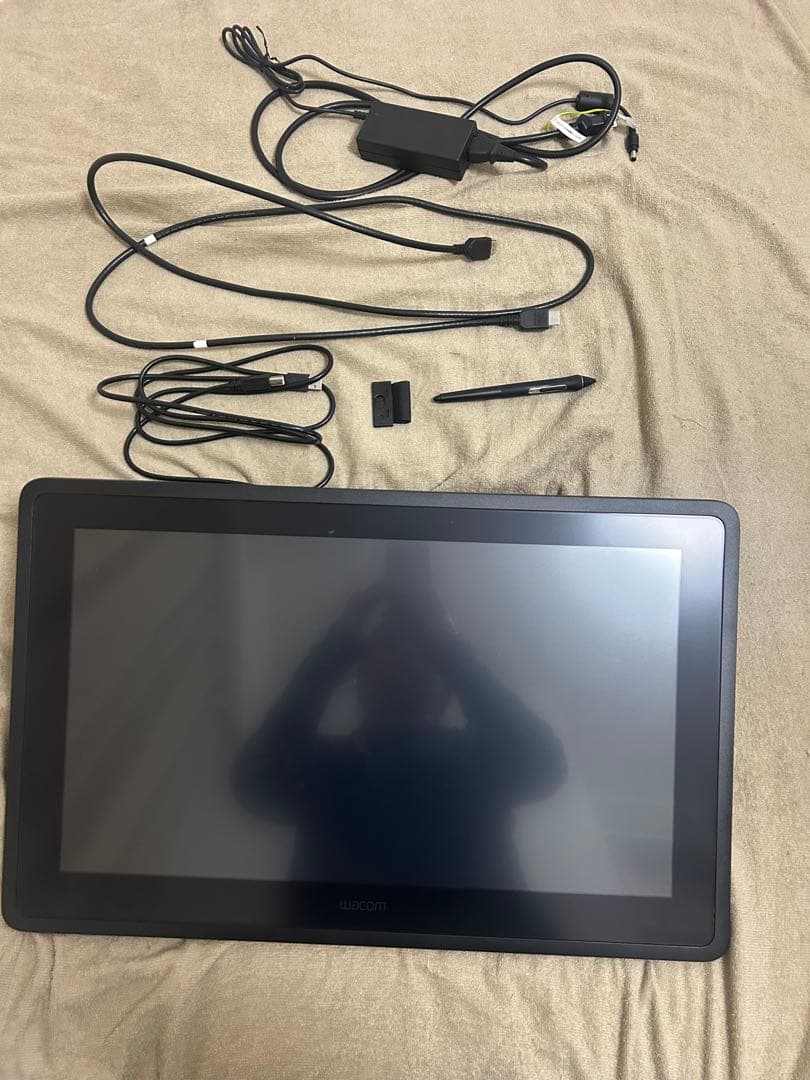 Wacom Cintiq 22 ペンタブレット 本体 ワコム、エントリー向け21.5型液晶ペンタブレット「Cintiq 22」 - 価格.com