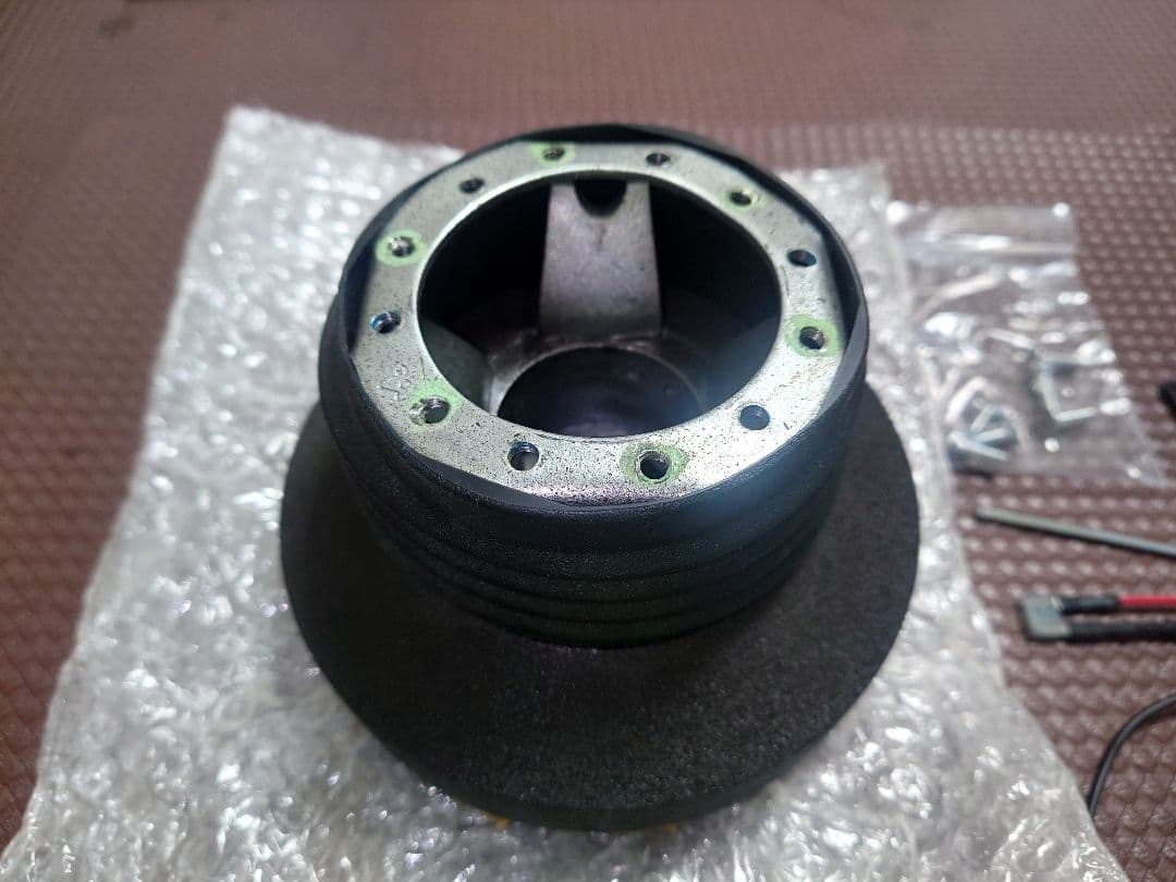 ABARTH PUNTO EVO ステアリングボス(オレカ製) FIAT プント - メルカリ