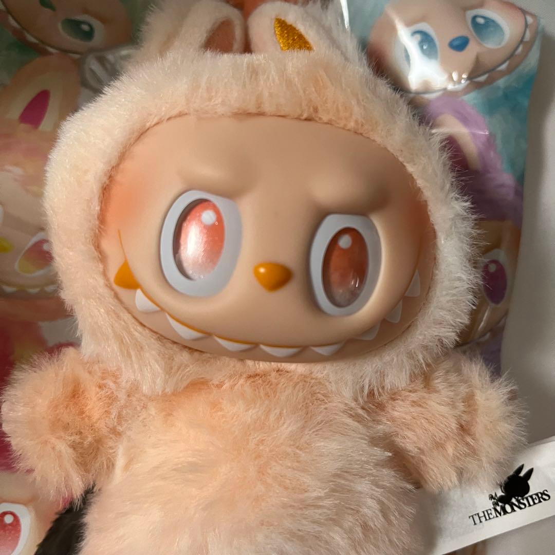 ラブブ Big into Energy ぬいぐるみペンダント HAPPINESS - メルカリ