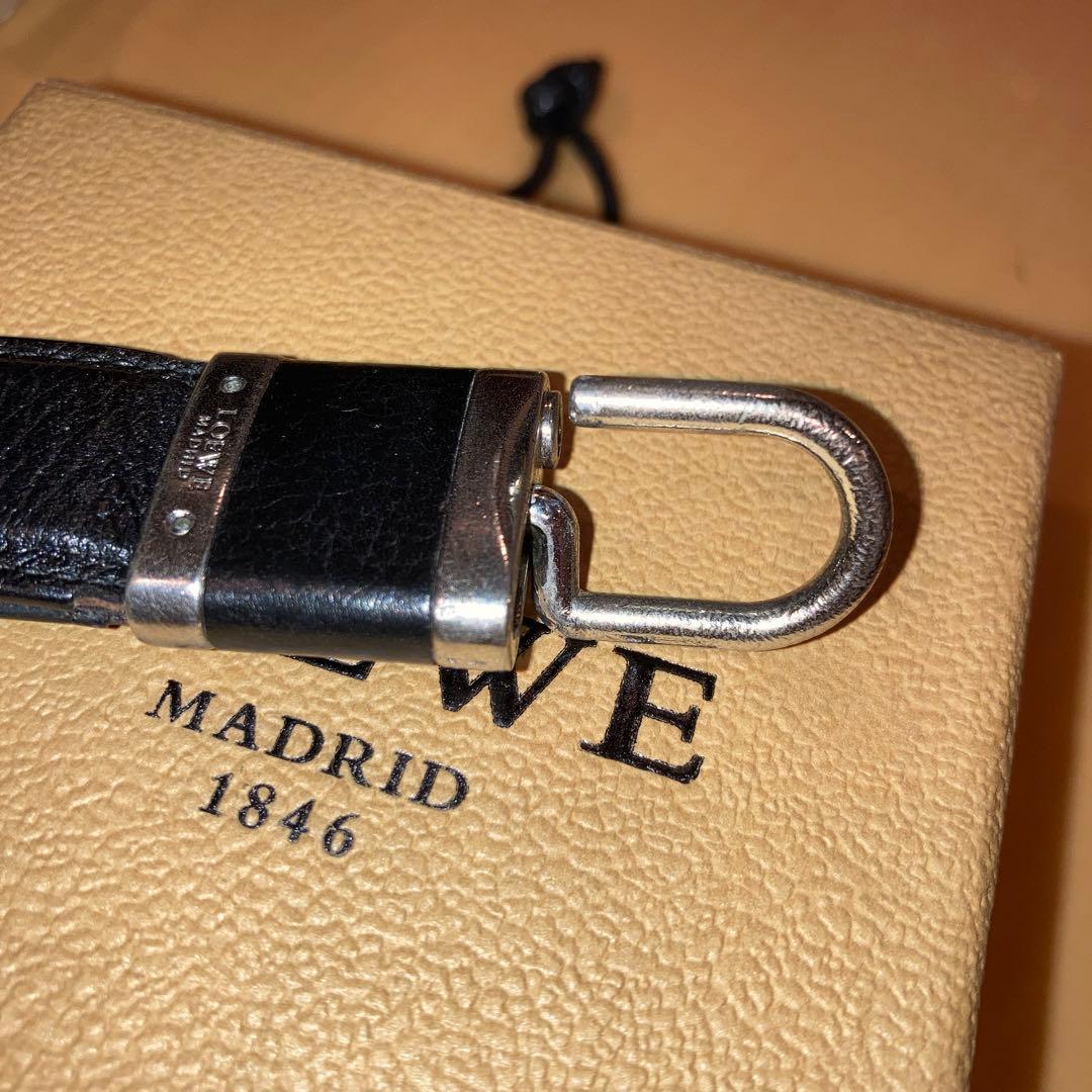 LOEWE ロエベ キーリング パッドロック 南京錠風 - メルカリ