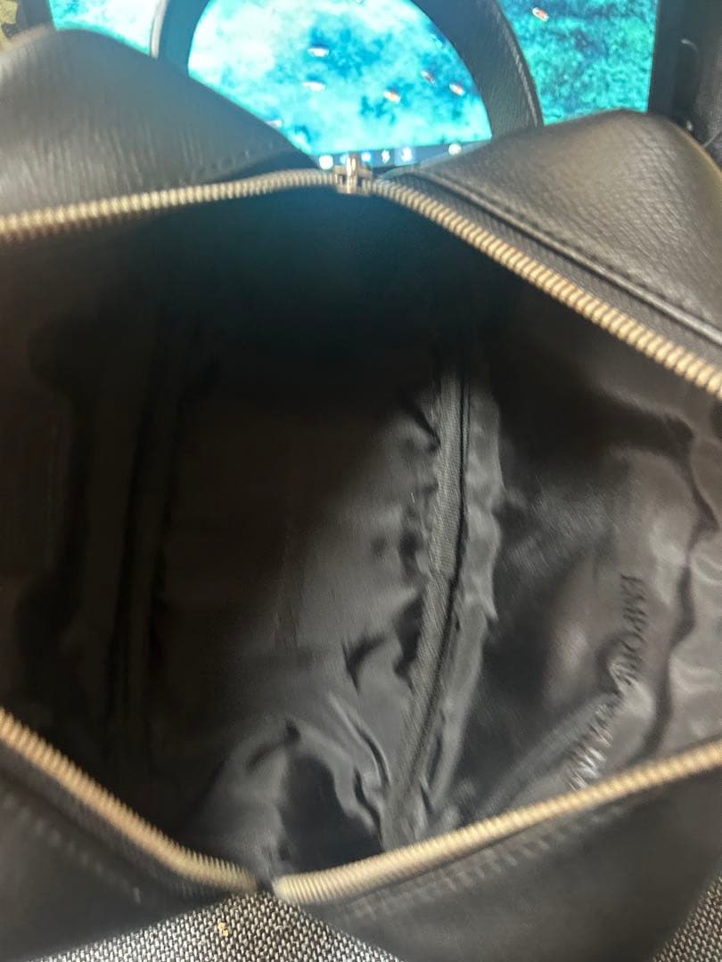 《極美品》EMPORIO ARMANI メンズ レザー ロゴ金具 セカンドバッグ