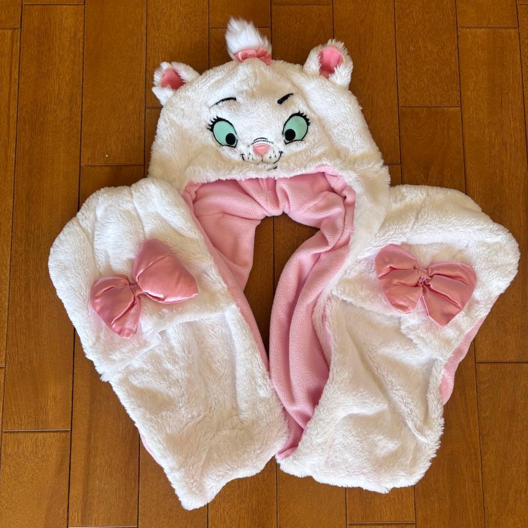 ディズニー マリーちゃん　マフラーキャップ　ファンキャップ　マフラー　アメリカ マリーちゃん マフラーファンキャップ ディズニー マフラー - メルカリ