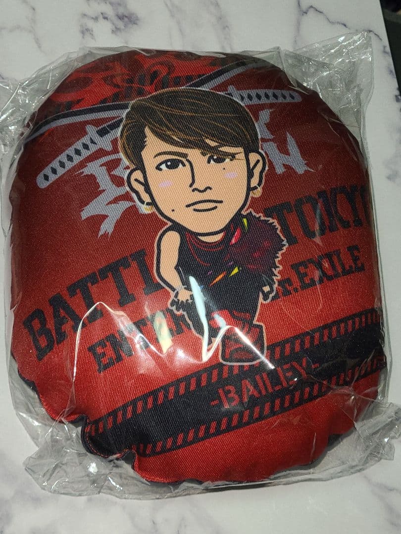 BATTLE OF TOKYO 青山陸 BAILEYクッション BATTLE OF TOKYO 青山陸 BAILEYクッション ブランド 品 通販