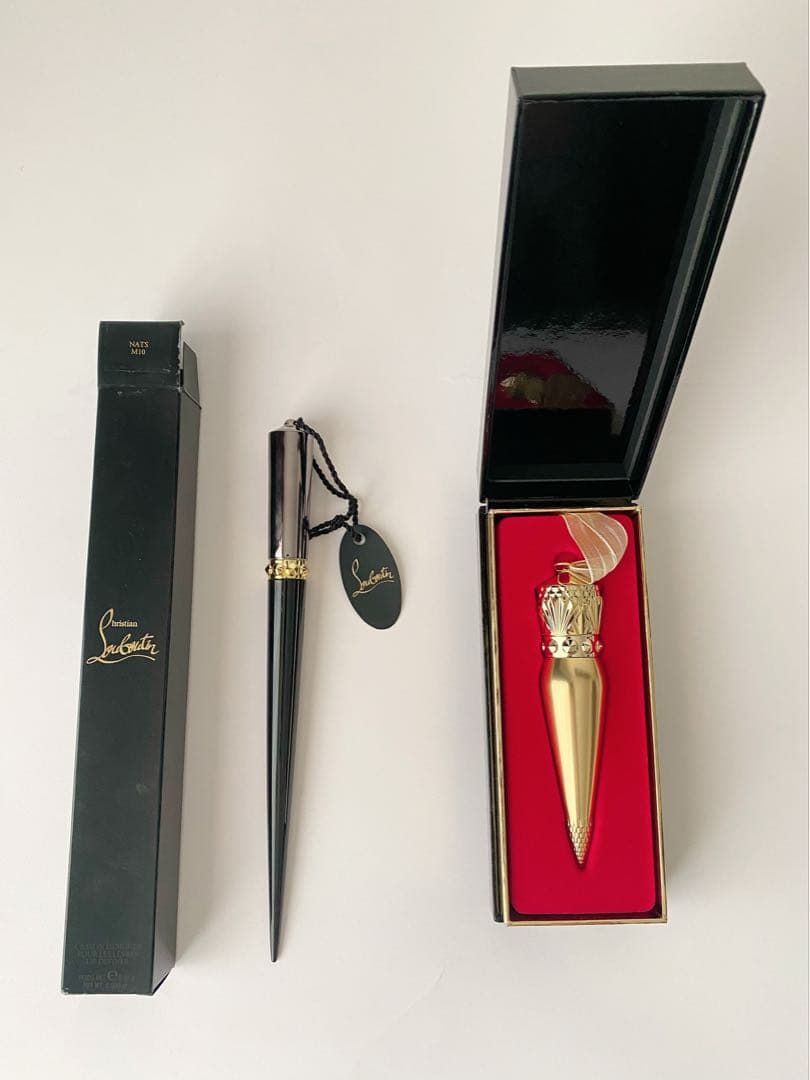 新品未使用　クリスチャンルブタン　口紅リップスティック&リップディファイナー クリスチャン ルブタンのリップスティックが新色やミニサイズを加えて
