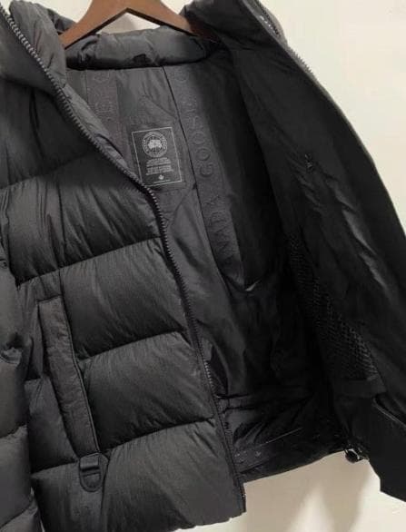   《人気》ブラックダウンジャケット