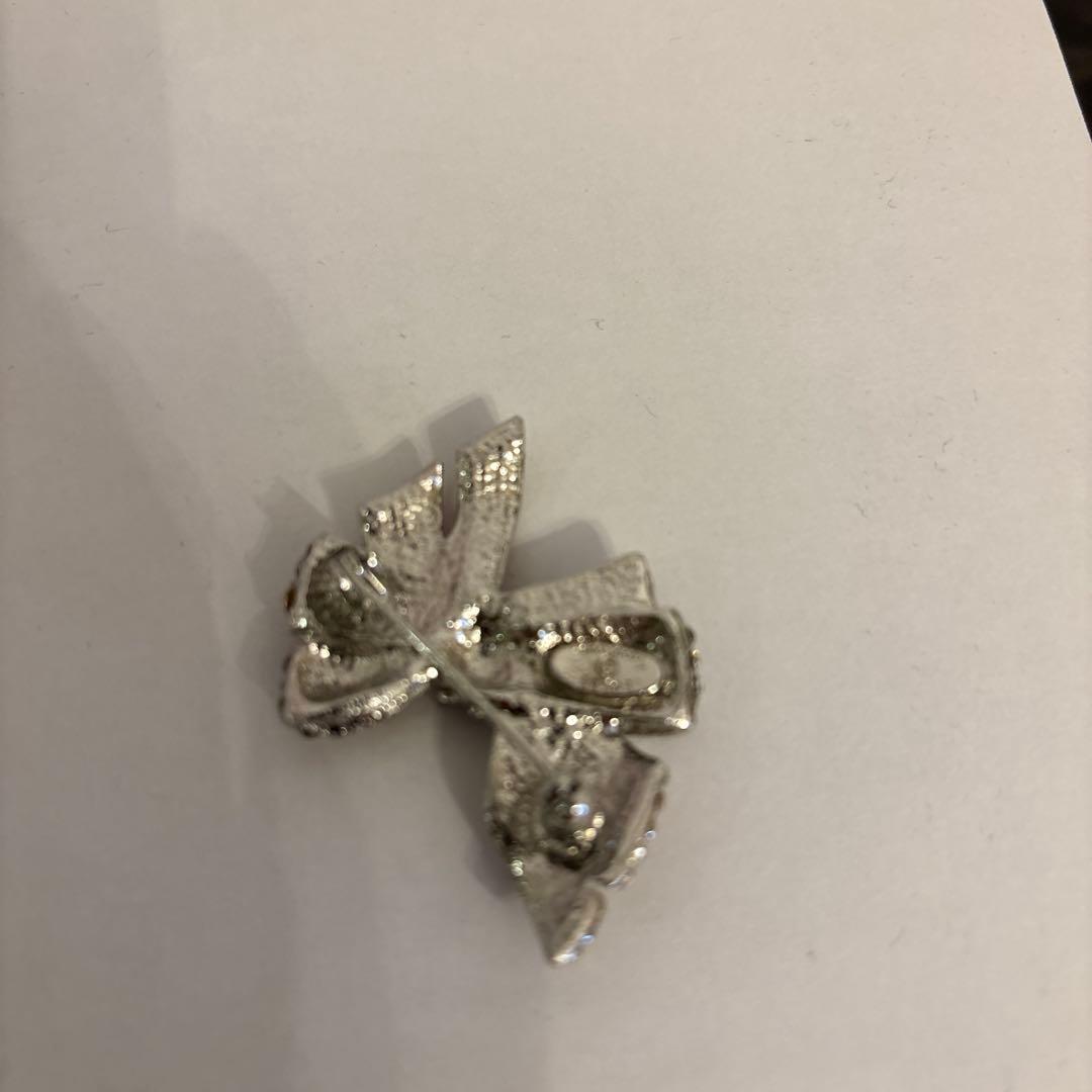 フォクシー リボン ブローチ - メルカリ