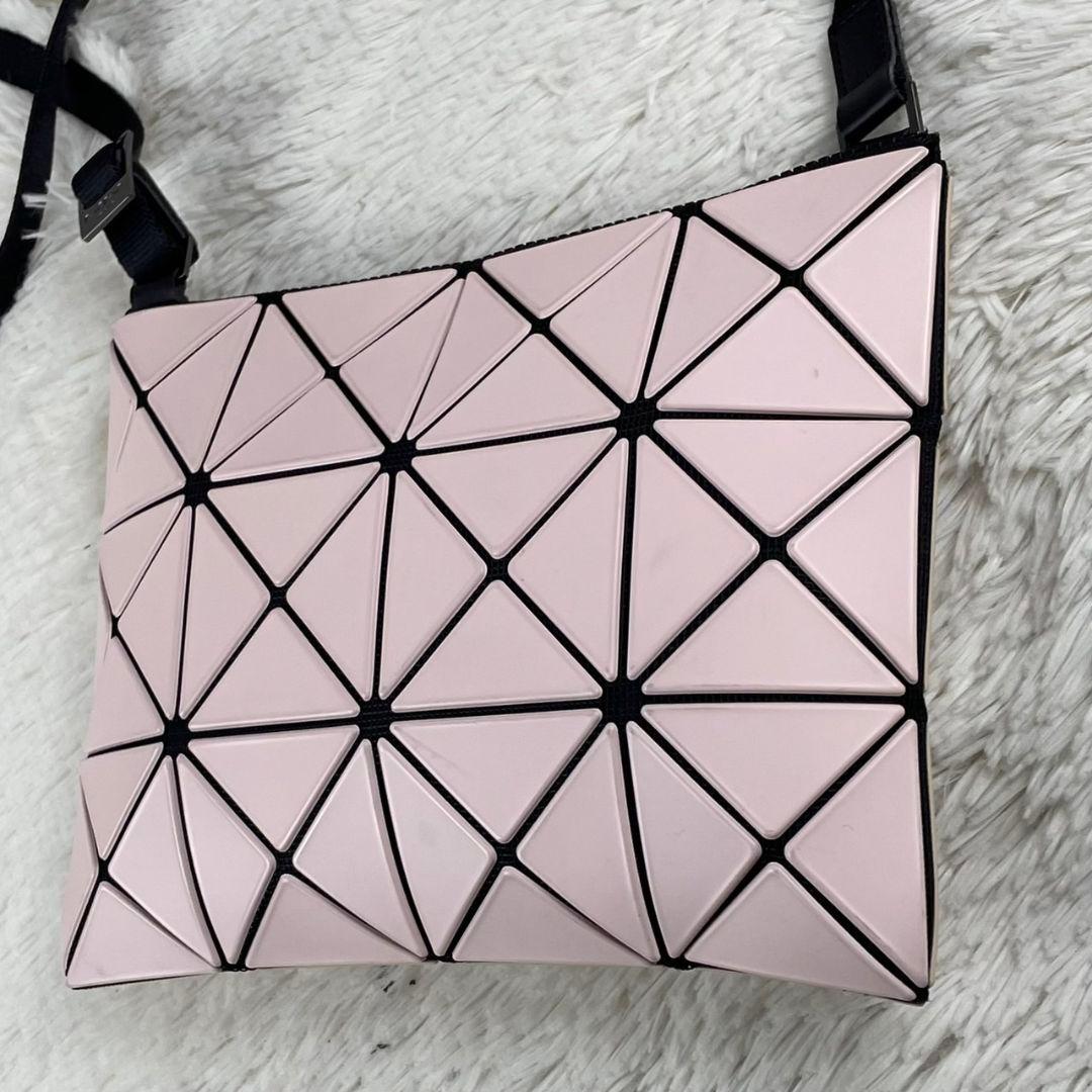 極美品 バオバオイッセイミヤケ レザー ショルダーバッグ バイカラー