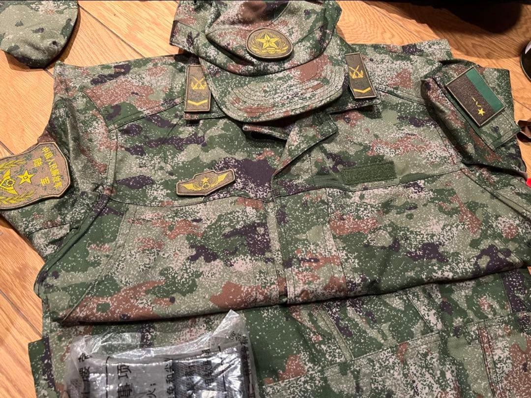 国内最安値 実物中国軍最新型21式星空迷彩戦闘服上下帽子