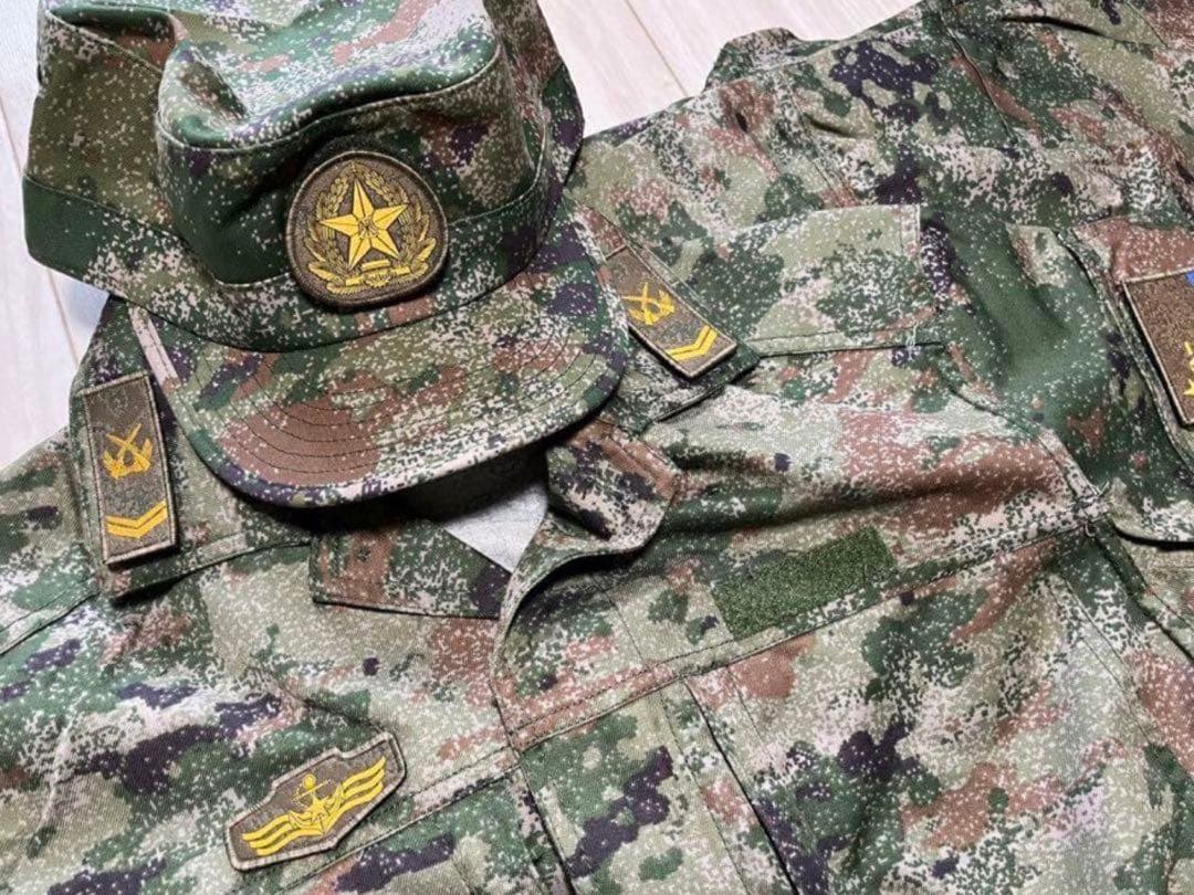 国内最安値 実物中国軍最新型21式星空迷彩戦闘服上下帽子