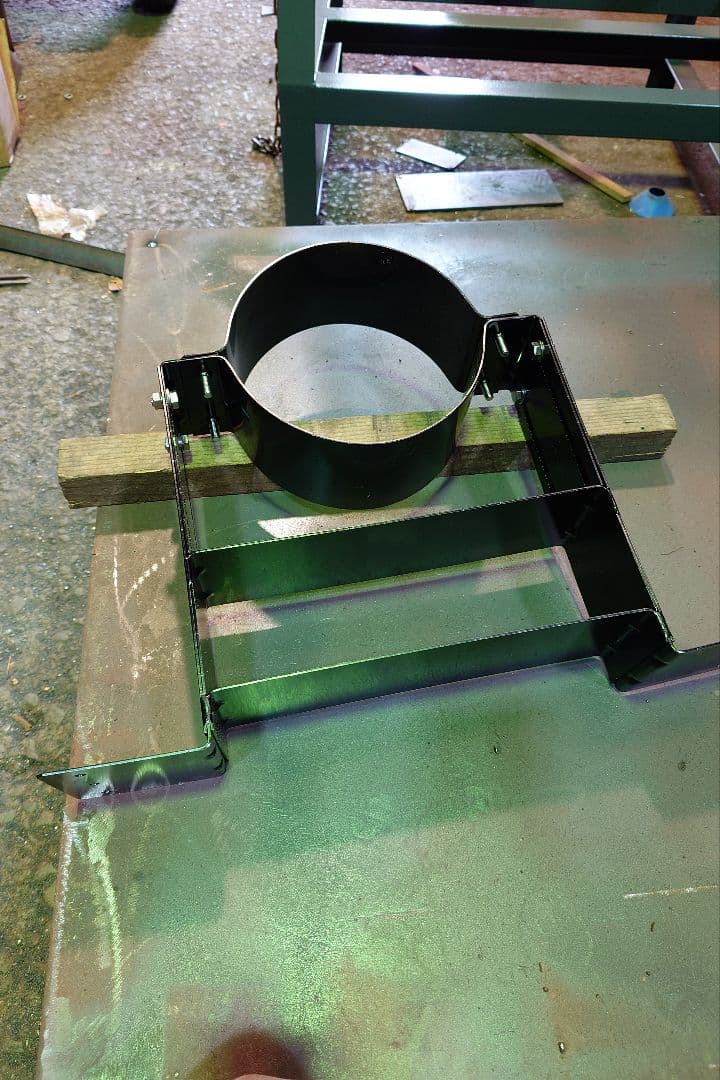 ☆薪ストーブシーズン目前！☆HONMA ステンレス 壁面固定用金具 Ø200mm