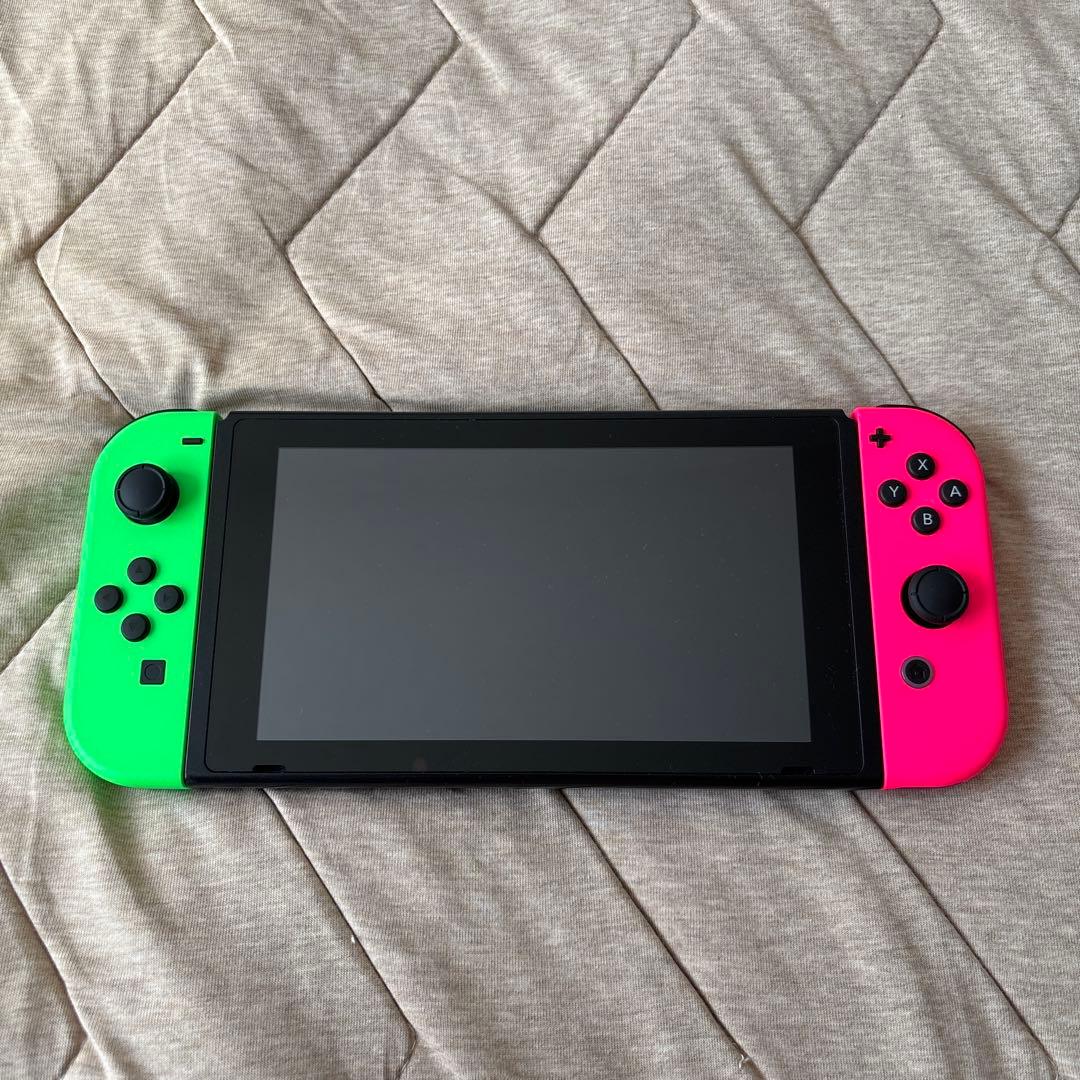 Nintendo Switch 本体 グリーンとピンク 任天堂（Nintendo） Nintendo Switch 本体 Joy-Con (L) ネオングリーン