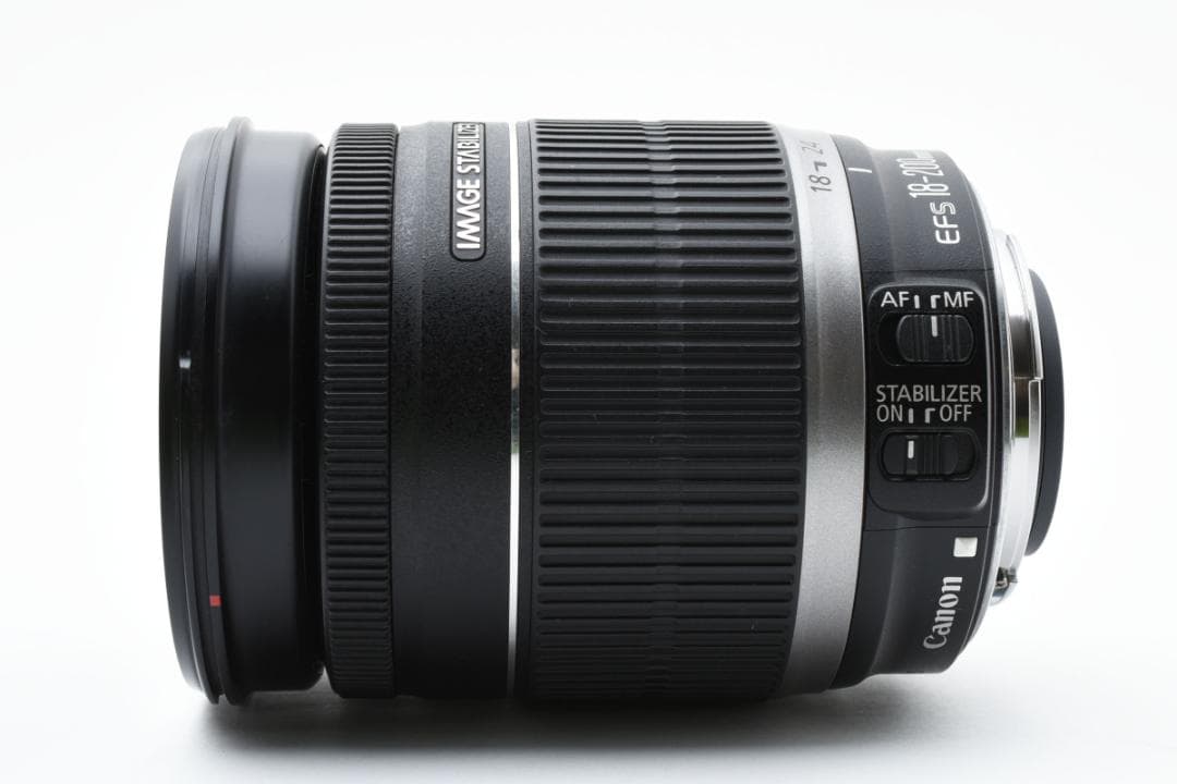 CANON EF-S18-200mm F3.5-5.6 IS 美品