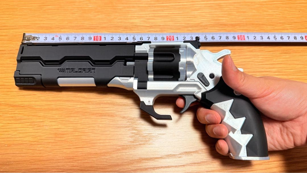 サイバーパンク Vの銃｜リボルバー モデルガン｜Malorian｜コスプレ