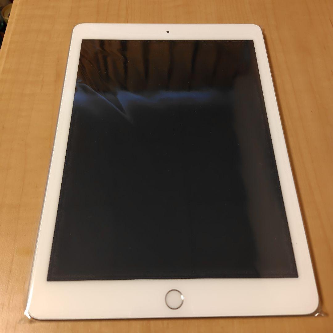 Apple iPad 本体 第6世代　WiFi+Cellular 32GB Apple iPad 9,7