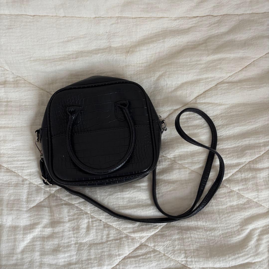ブラック クロコダイル風 ショルダーバッグ - メルカリ