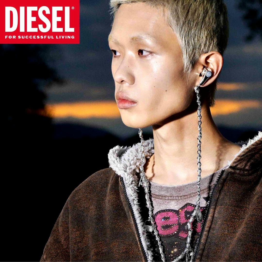 DIESEL ディーゼル シルバー 有線イヤホン 60458 新品未使用品 - メルカリ