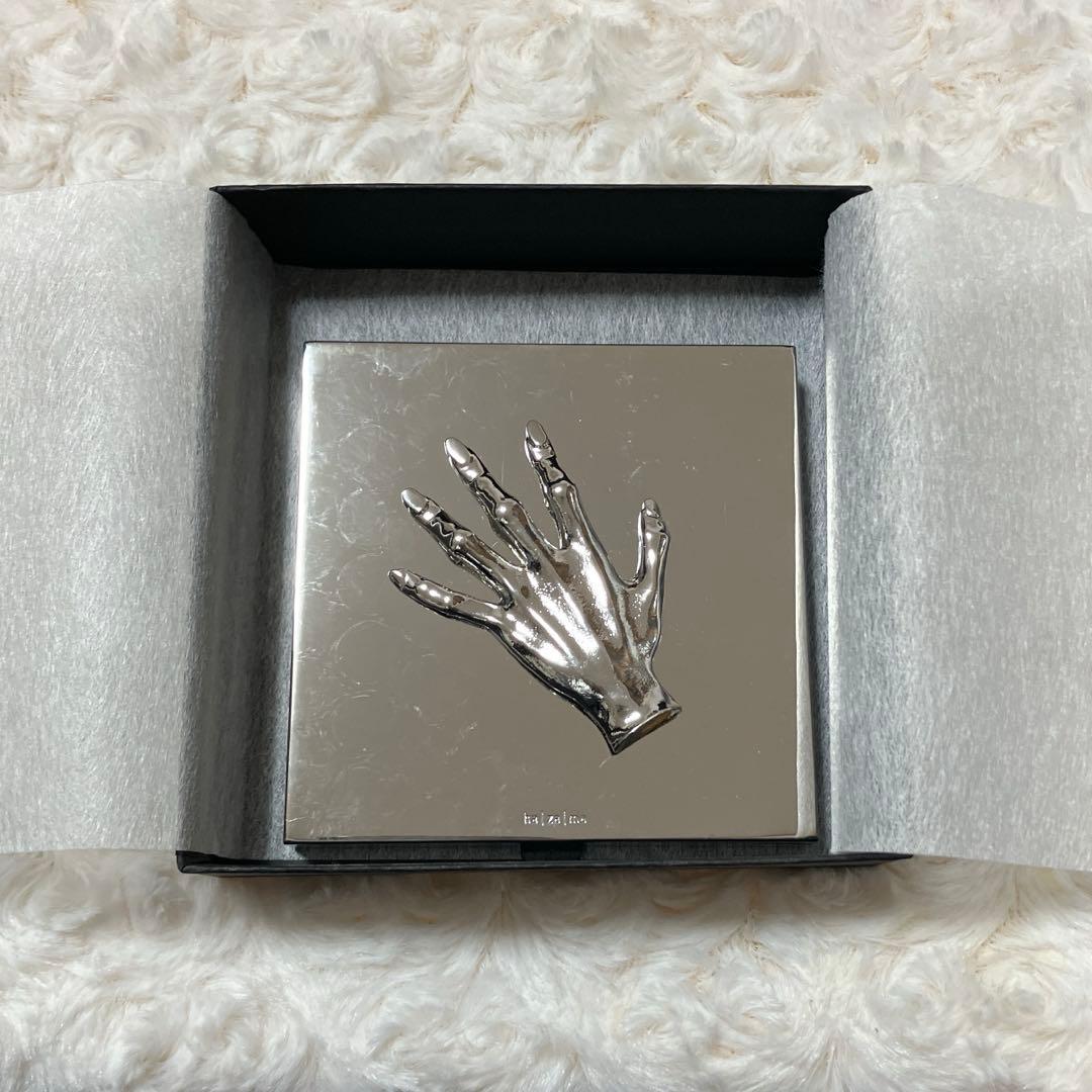 hazama 惹きずり込まれる運命のアイシャドウ silver おまけつき - メルカリ