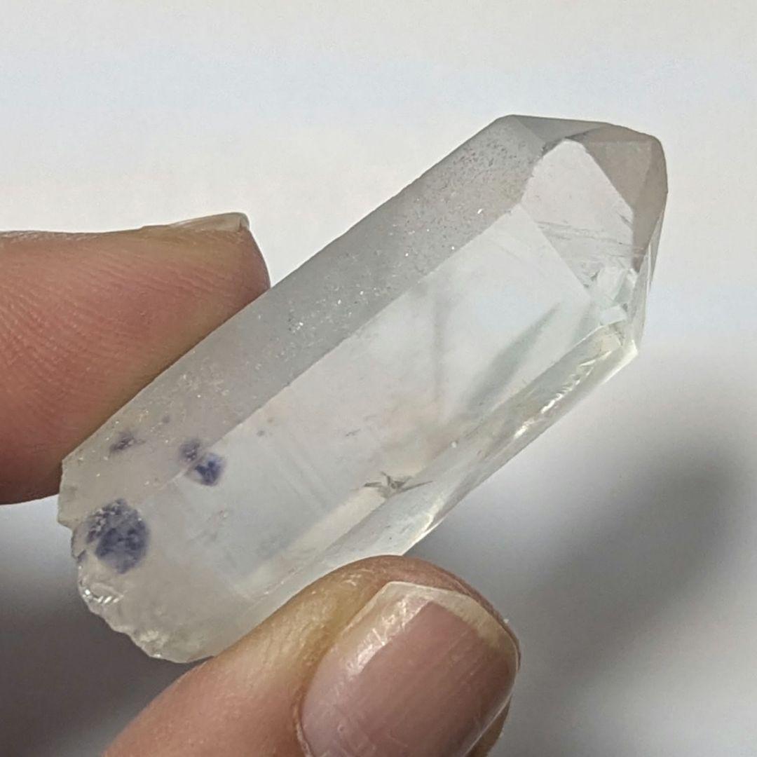 希少☆ブルーフローライト in クォーツ 原石 蛍石入り水晶 - メルカリ