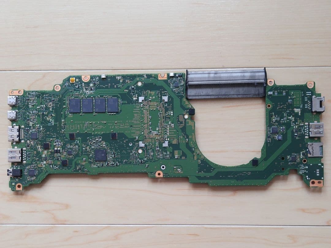 Dynabook G83/HS・HV・HU等用 マザーボード i7 1165G7 - メルカリ