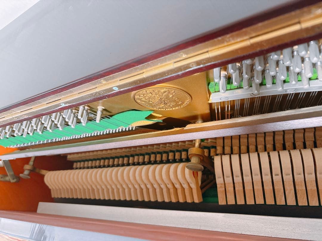 アールウィンザー EARL WINDSOR アップライトピアノ W112 - メルカリ