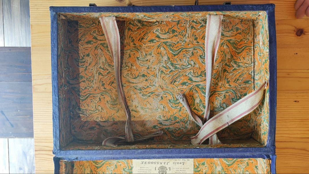 まみちゃん専用 LOUIS JANSSOONEアンティーク トランク