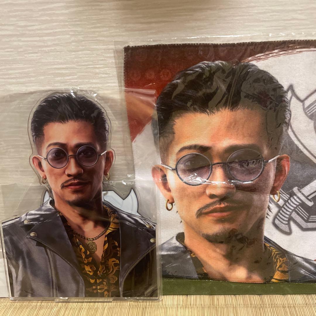 龍が如く レジェンドの極くじ 趙天佑 ビッグサイズアクスタ胸像 ハンカチ 新品 KADOKAWA 趙天佑 目を見て語れ!ビッグサイズアクスタ胸像 「くじ引き堂