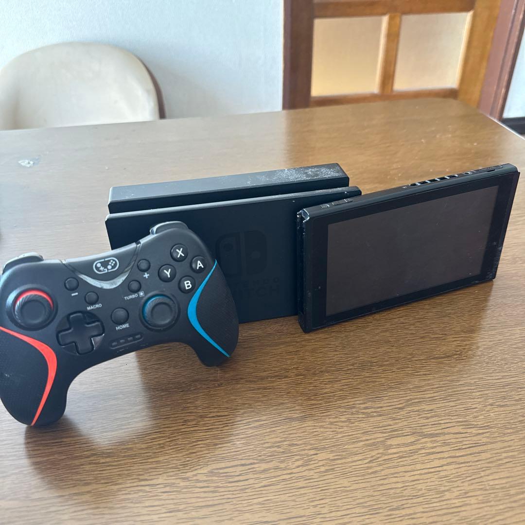 Nintendo Switch 本体 ブラック　コントローラー 任天堂（Nintendo） 新品 Nintendo Switch Pro コントローラー