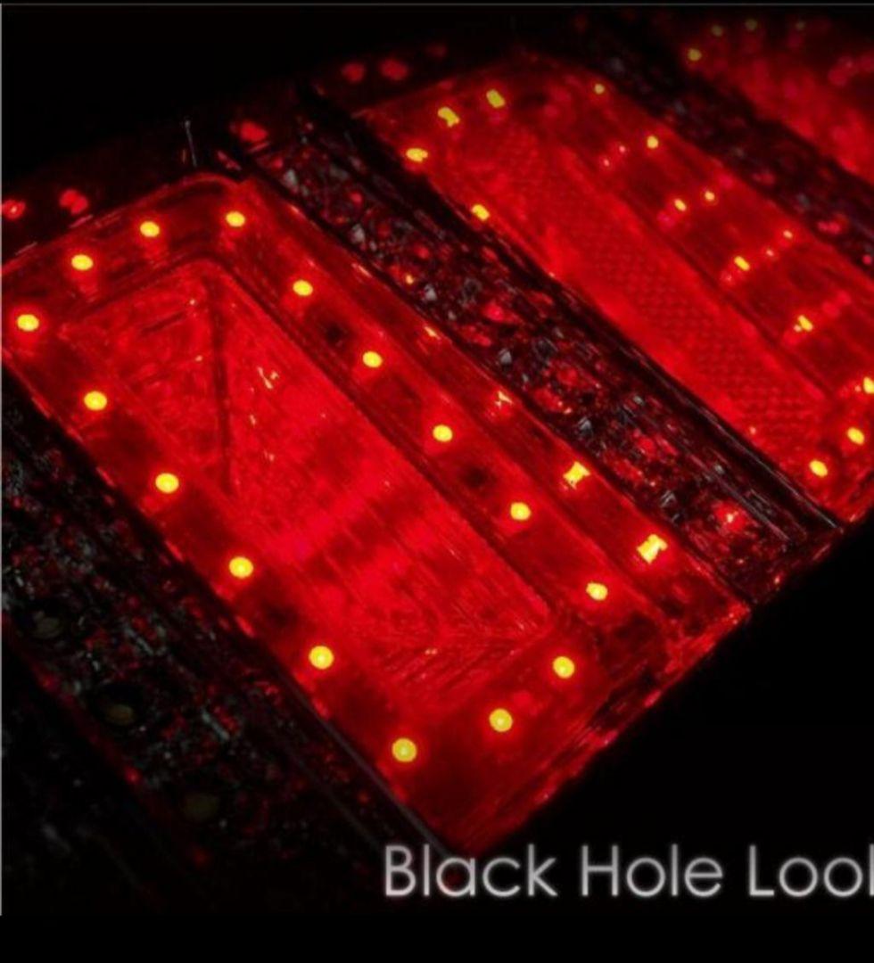 上野邦彦　JUNYAN スモークテールレンズ　ブラックホール