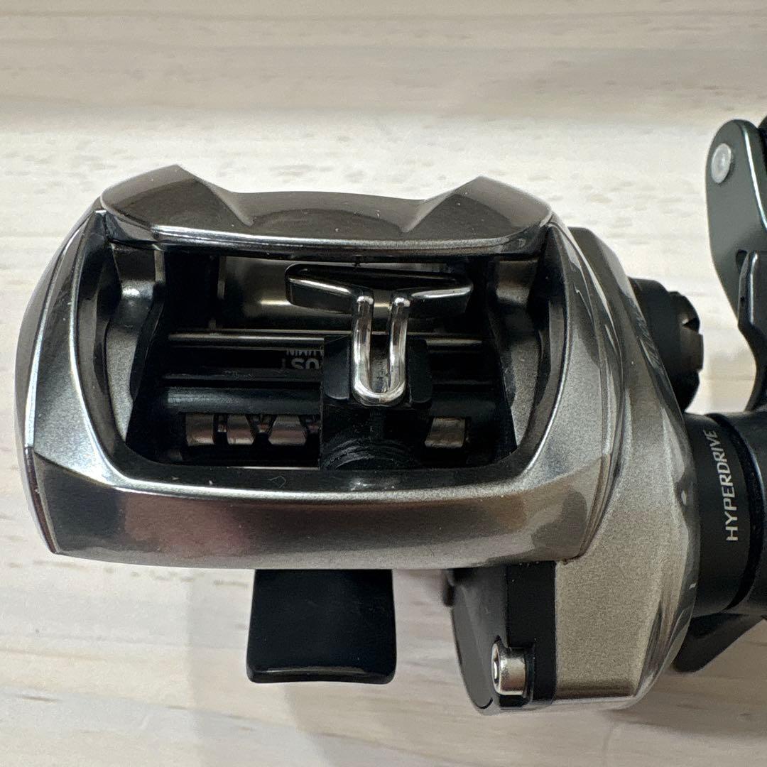 美品】ダイワ 21ジリオン SVTW 1000XHL 左巻き - メルカリ