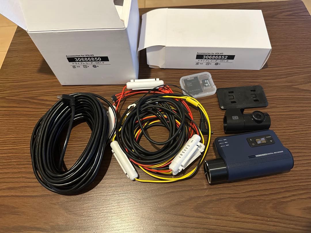 VOLVO純正ドライブレコーダー(DR1-F.R) VOLVO ドライブレコーダースタンダード