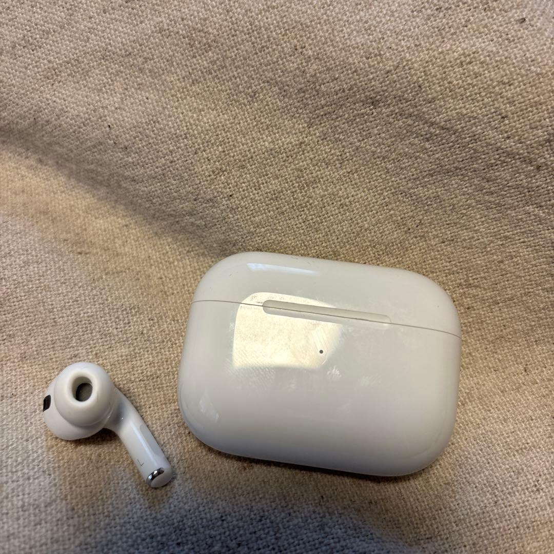AirPodsPro 本体 充電ケース付き 左耳のみ - メルカリ