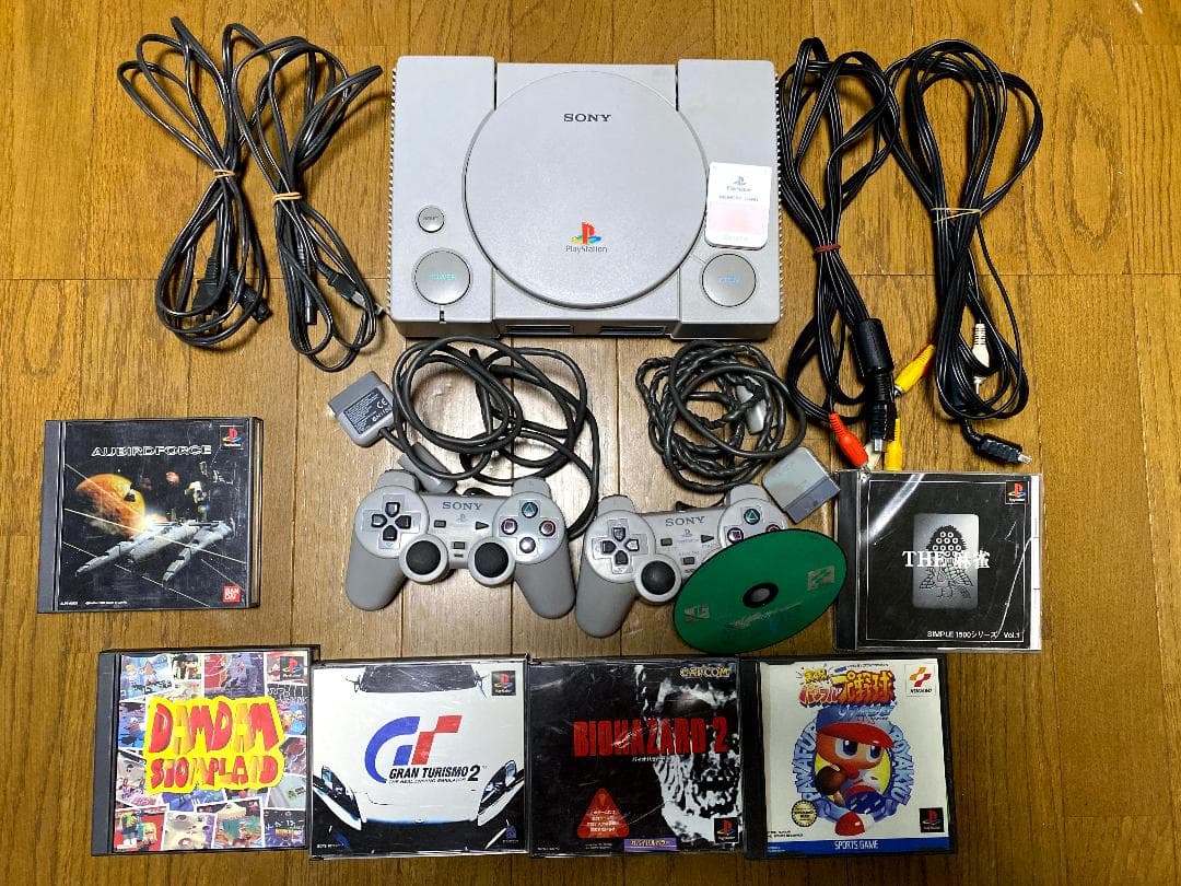 PlayStation　セット 銀河をイメージした「ミッドナイト ブラック」カラーに新たなPS5周辺