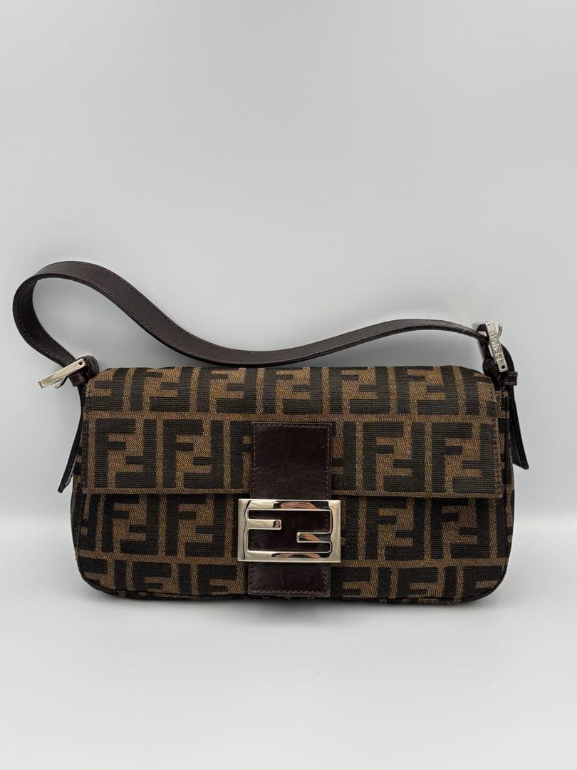 Fendi FFロゴ柄 ショルダーバッグ 楽天市場】FENDI フェンディ O Lock Zip Shoulder Bag ハンドバッグ