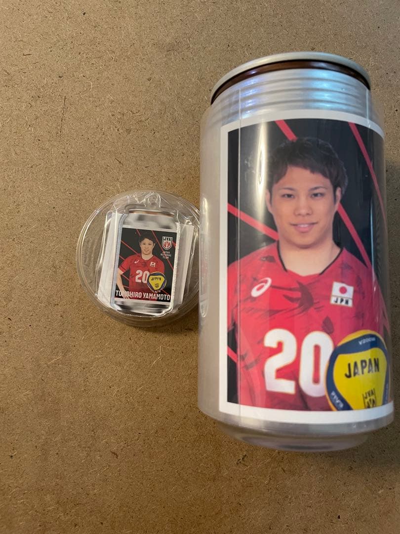 バレーボール男子日本代表 オリジナルラベル缶 ウーロン茶 山本智大