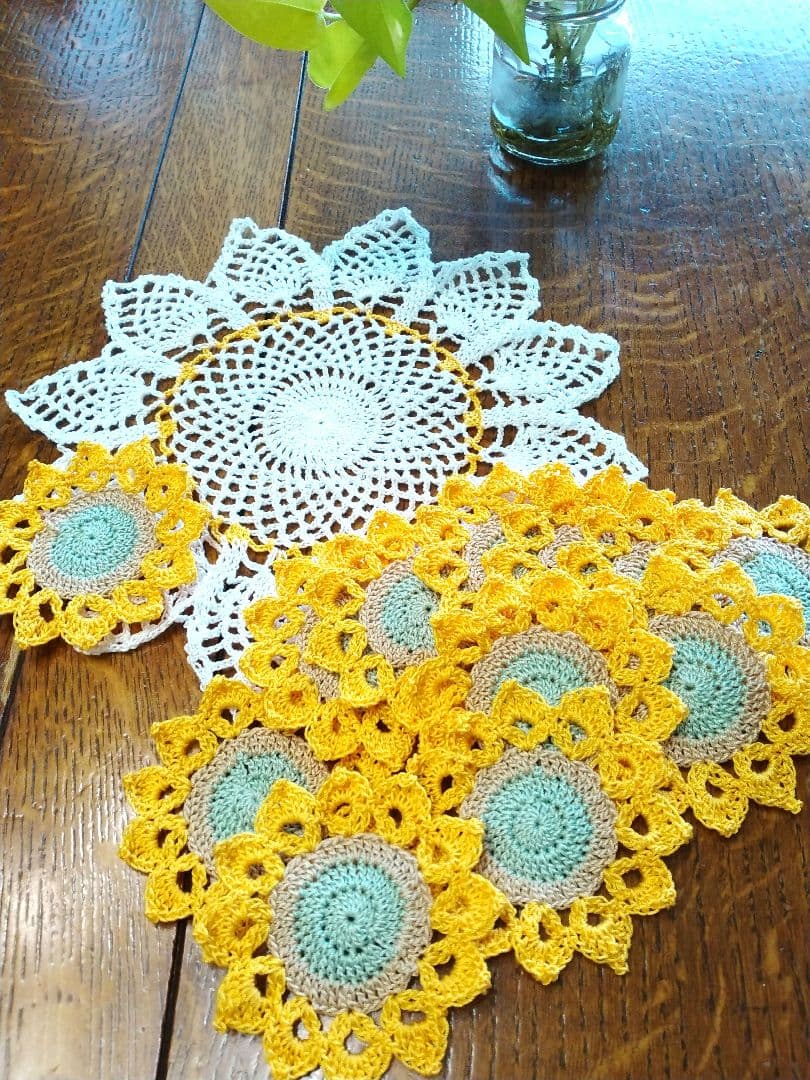 ☆レース編み ドイリー handmadeNo.366*・☆