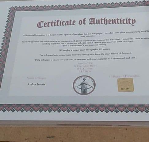 アンドレス・イニエスタ(FCバルセロナ)直筆サイン入りフォト証明書付き