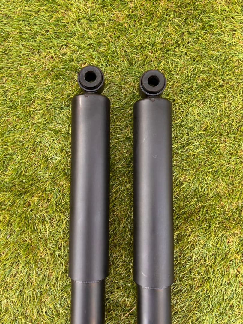 新車外し】 トヨタ ハイエース200系 純正ショックアブソーバー 1台分