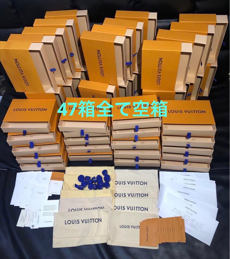 最終価格　ルイヴィトン　財布空箱47箱　保存袋　リボン　付属品　まとめ売り LOUIS VUITTON - ルイヴィトン 空き箱＆リボン 限定赤パッケージの通販
