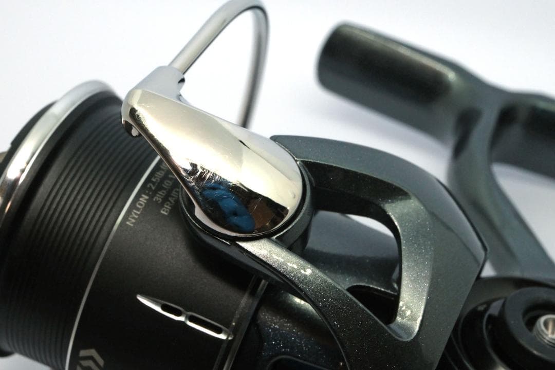 u*7様 ルビアス ST SF 2000SS-H LUVIAS ダイワ純正ベアリ - メルカリ