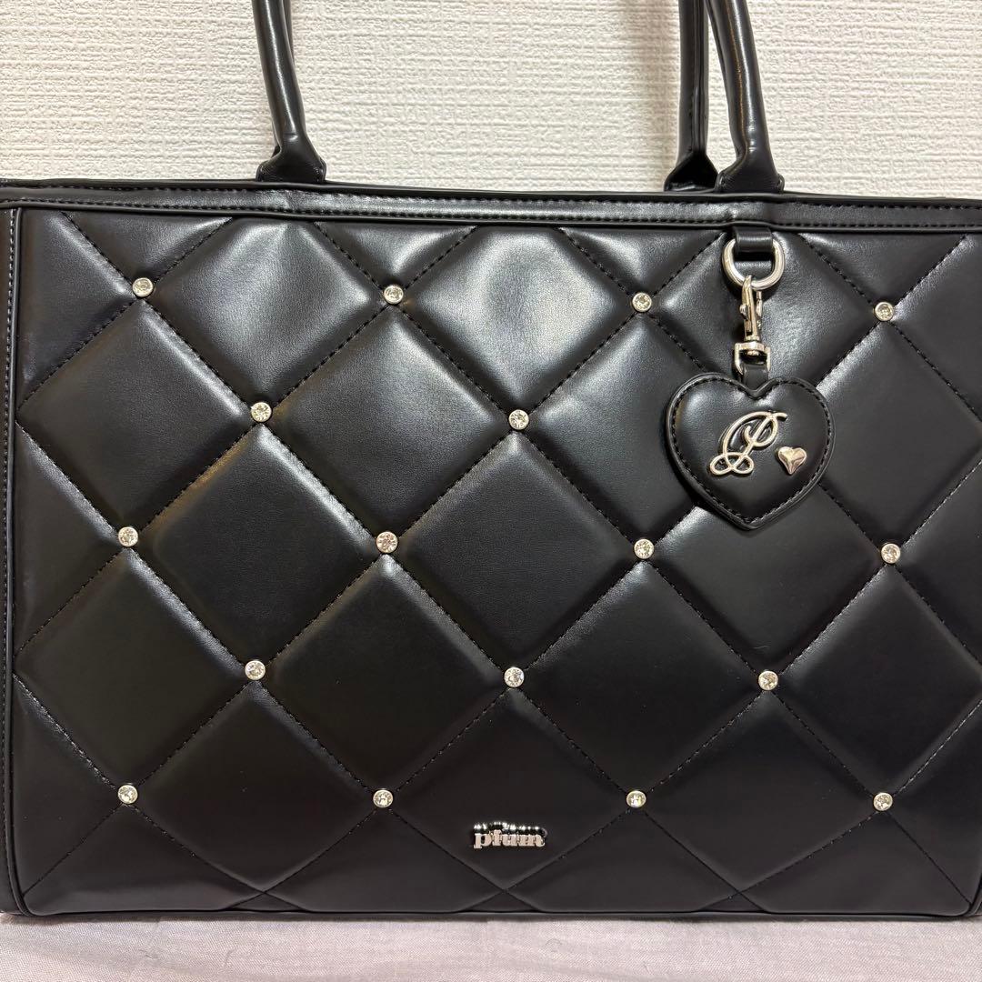 pium ビジューキルティングトートバッグ - メルカリ