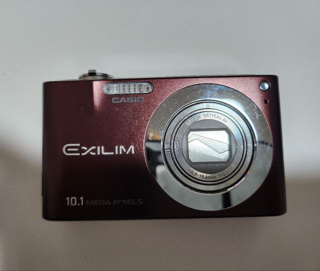 液晶デジタルカメラ CASIO EX-Z100 EXILIM Casio EX-Z100, EX-Z200: First 28mm equiv. for Casio: DPReview