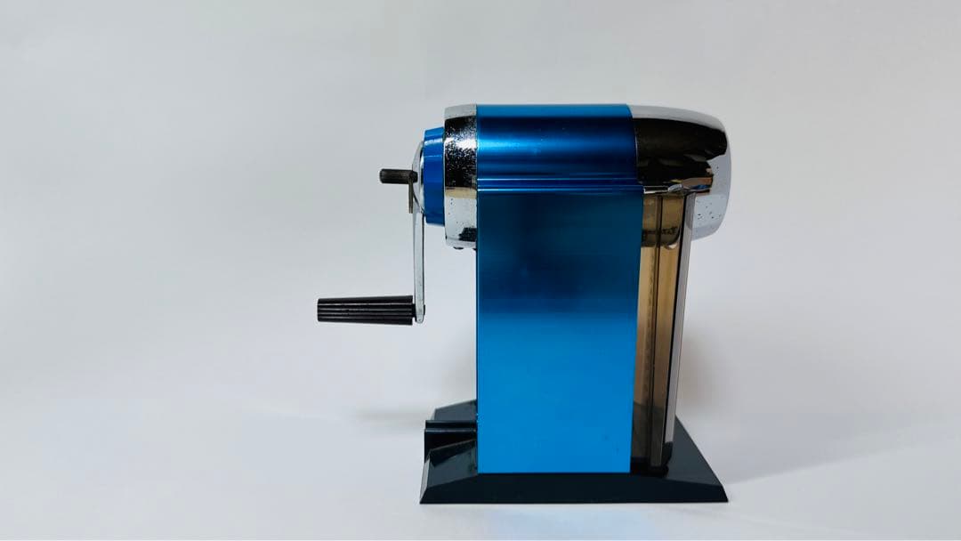 昭和レトロ】トンボ鉛筆削り SR-1800M - メルカリ