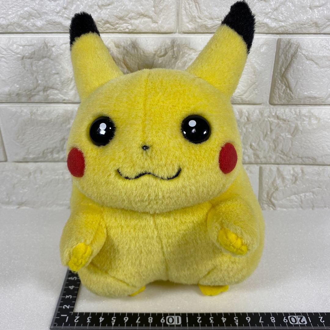 TOMY〉ポケモン おしゃべりピカチュウ［22㎝］初期版 - メルカリ