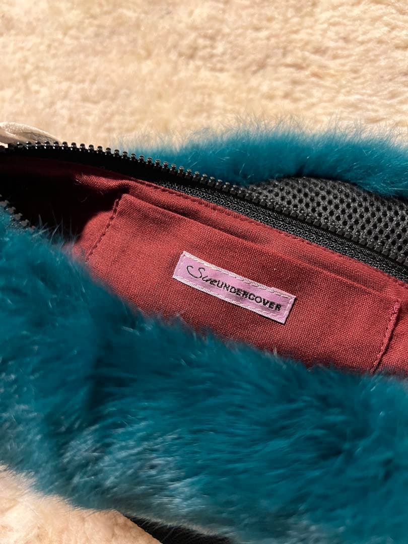 SUE UNDERCOVER ボディバッグ - メルカリ