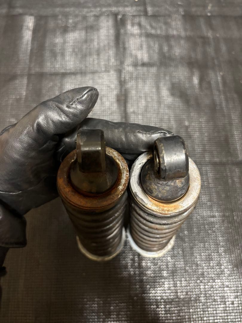 zrx400 カヤバ KYB 純正 リアショック リアサスペンション - メルカリ