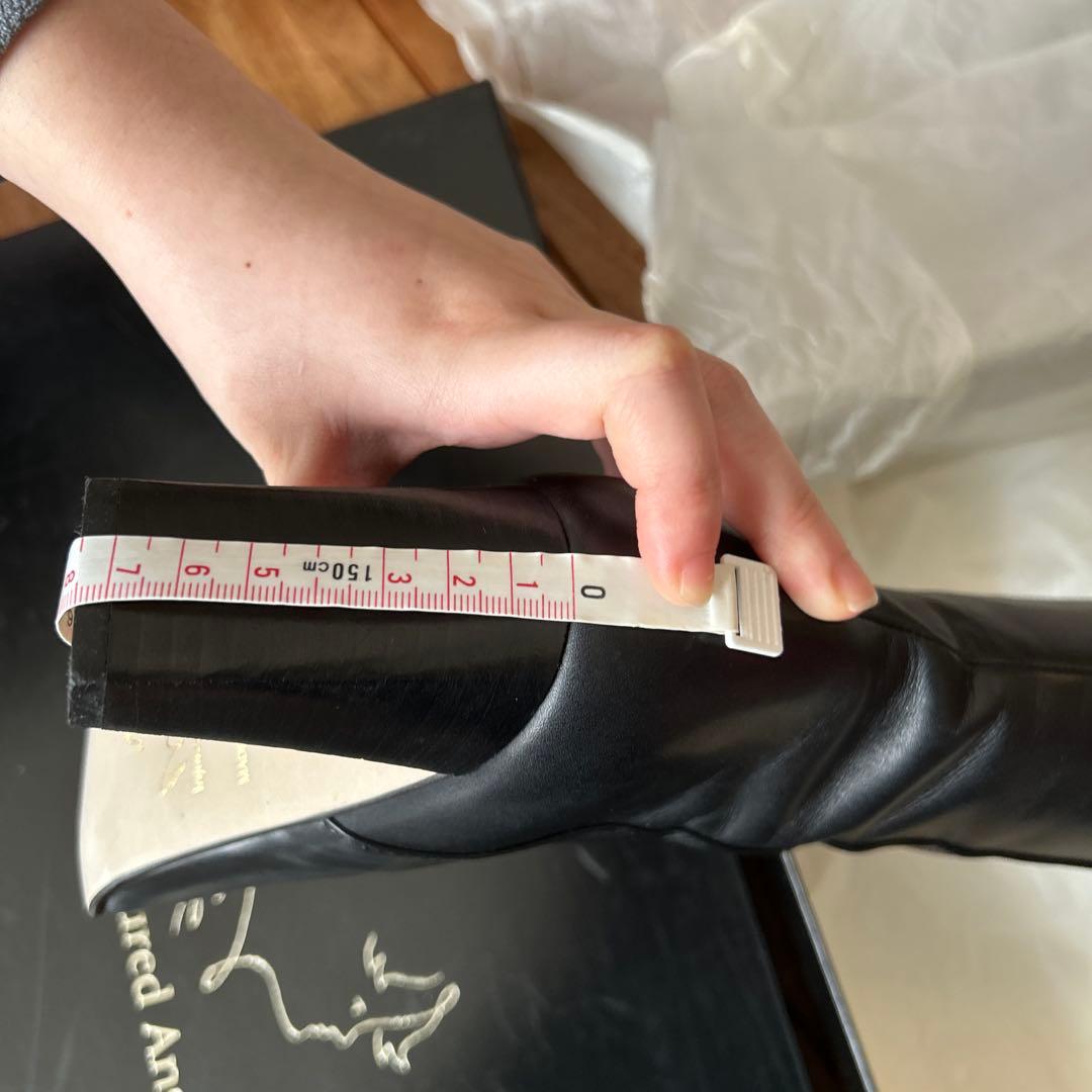 ブティックオオサキ 新品ロングブーツ 黒 24㎝