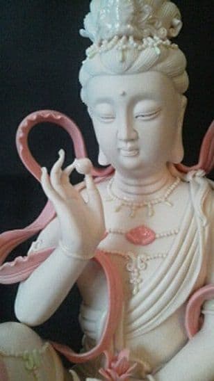 中国古美術/彩色蓮上観音菩薩座像/保存箱付/