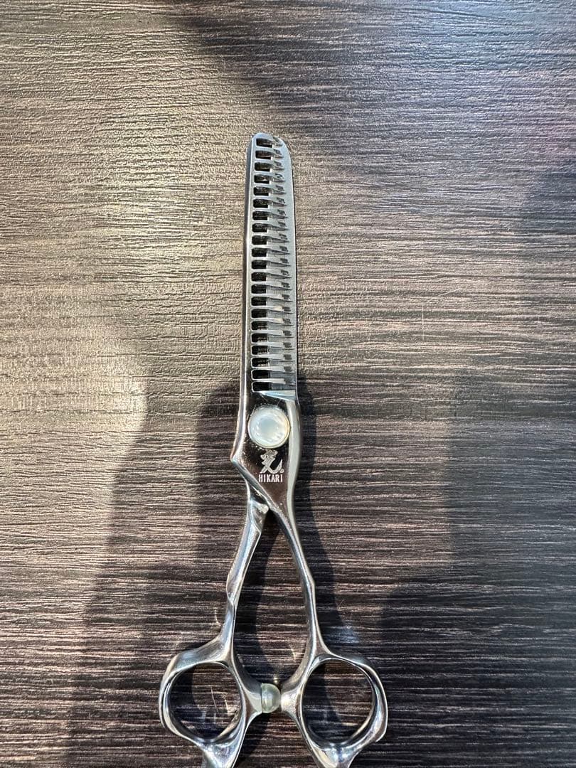 光セニングシザー21M c-evo – HIKARI Corporation
