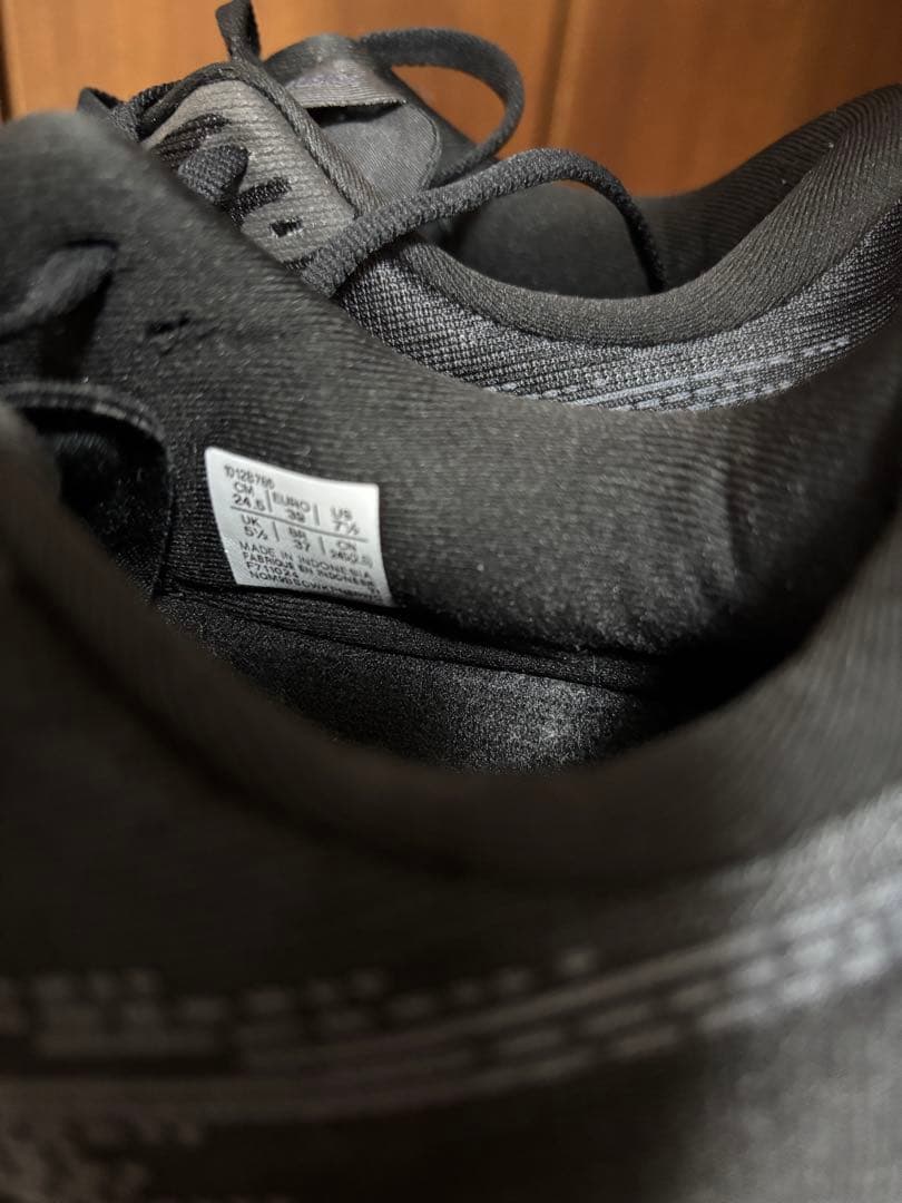 【未使用】asics NOVABLAST 5 24.5cm ランニングシューズ