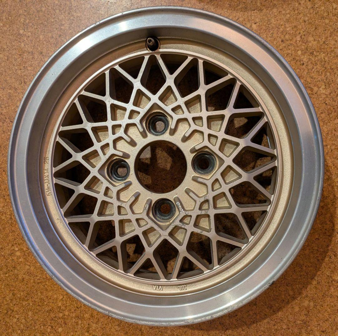 14インチ メッシュ フルカワ F1 5.5J +25 114.3 AE86